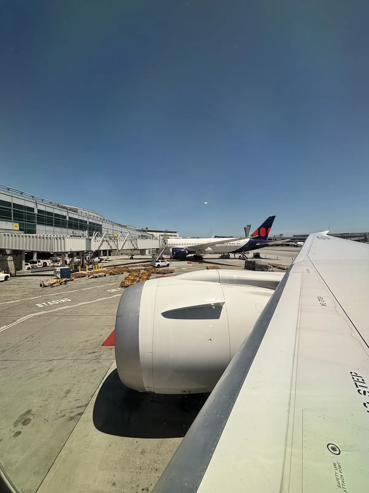 Wing picture of a plane.